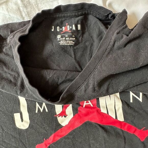 Jordan boys T-shirt size XL - Picture 2 of 2
